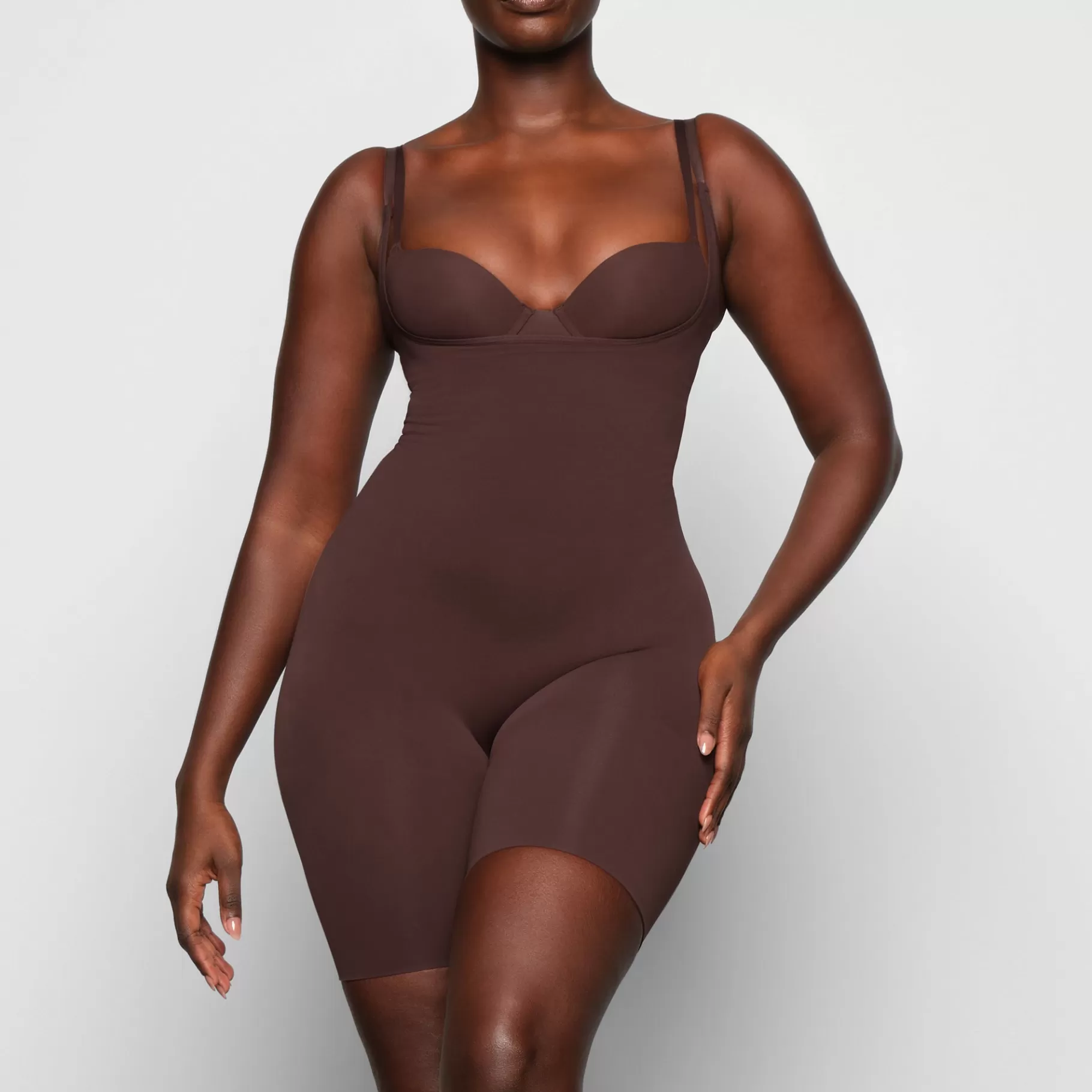 Skims seamless sculpt*BUTT ENHANCING OPEN BUST BODYSUIT | COCOA