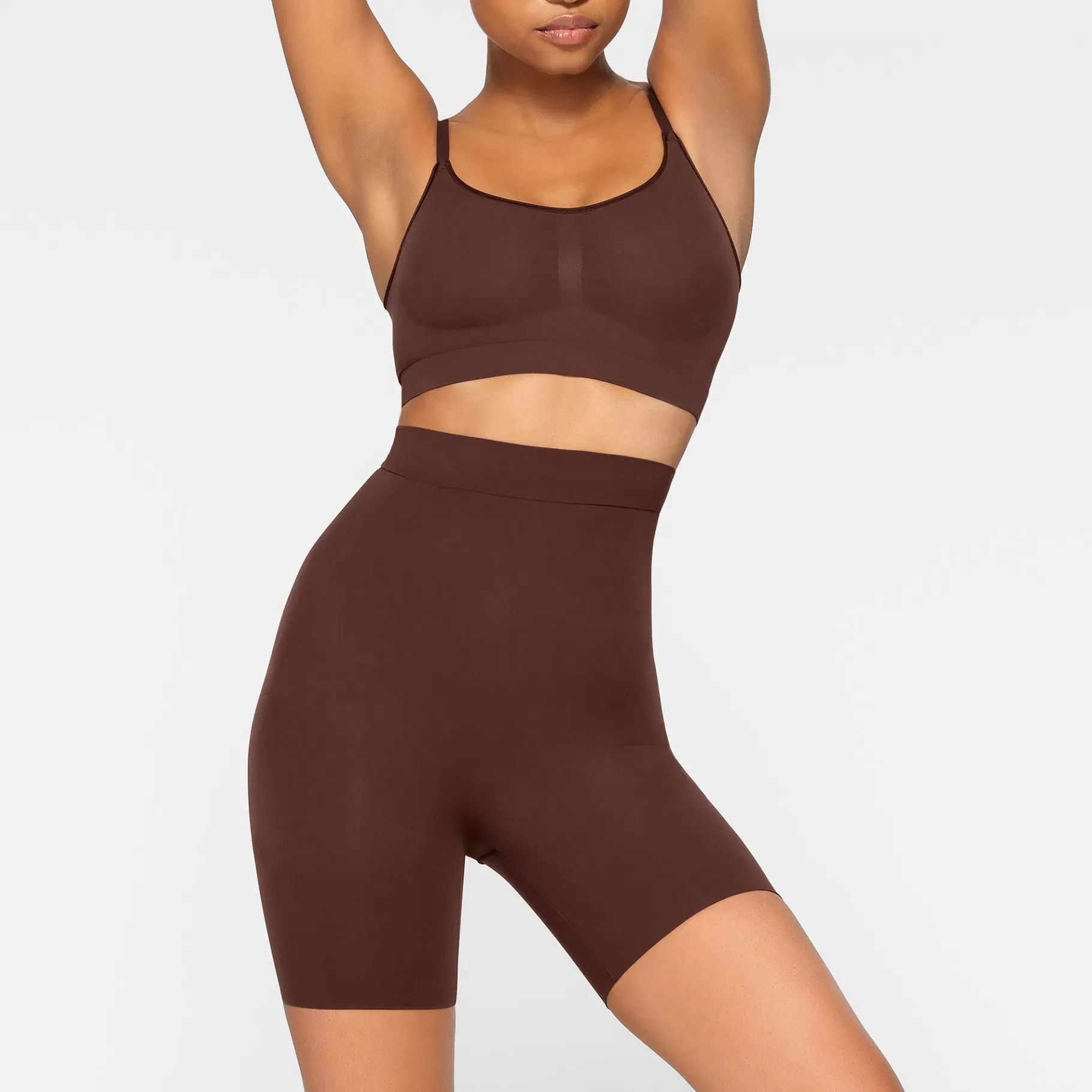 Skims shapewear shorts & leggings*EVERYDAY SCULPT HIGH-WAISTED MID THIGH SHORT | COCOA