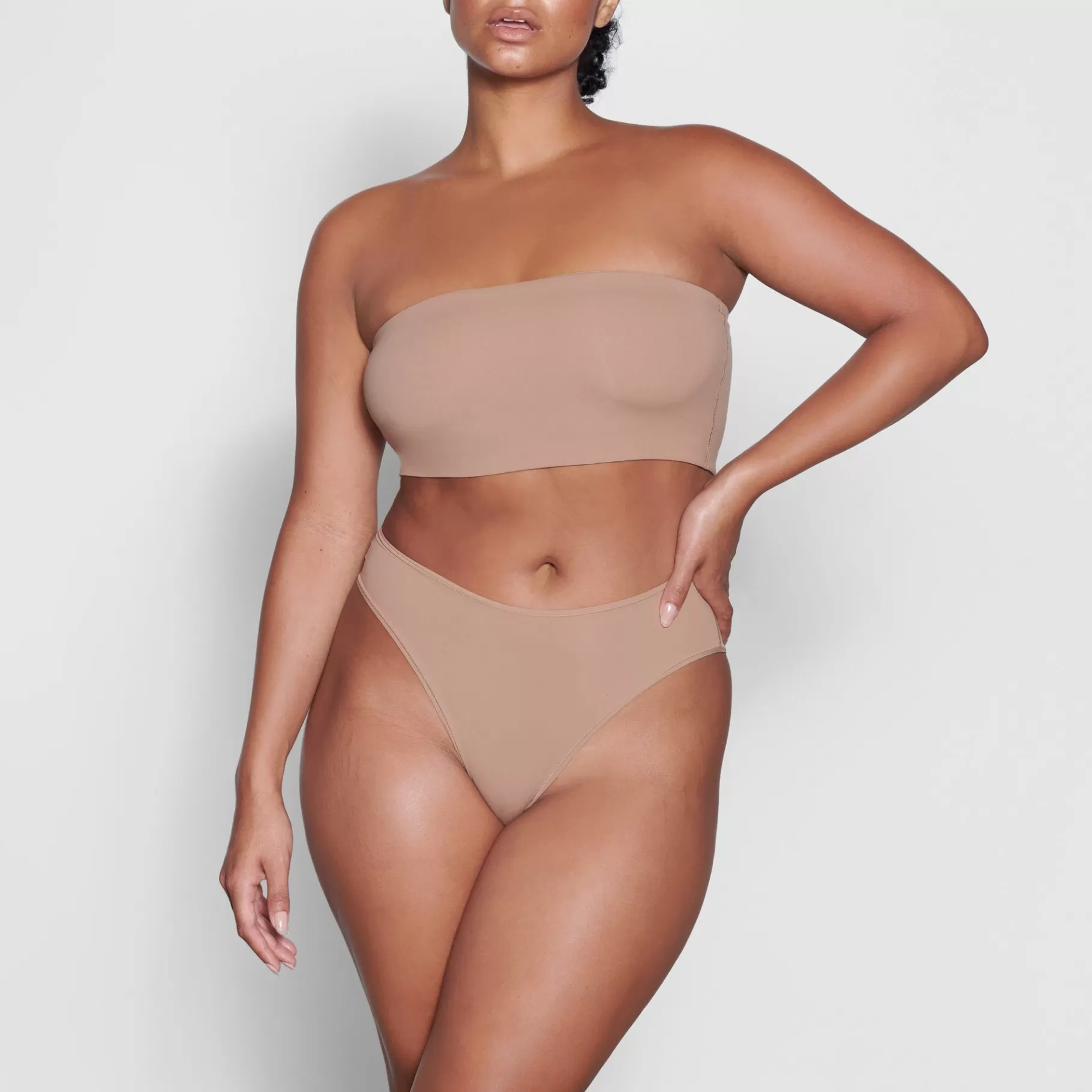 Skims fits everybody*FITS EVERYBODY CHEEKY BRIEF | SIENNA