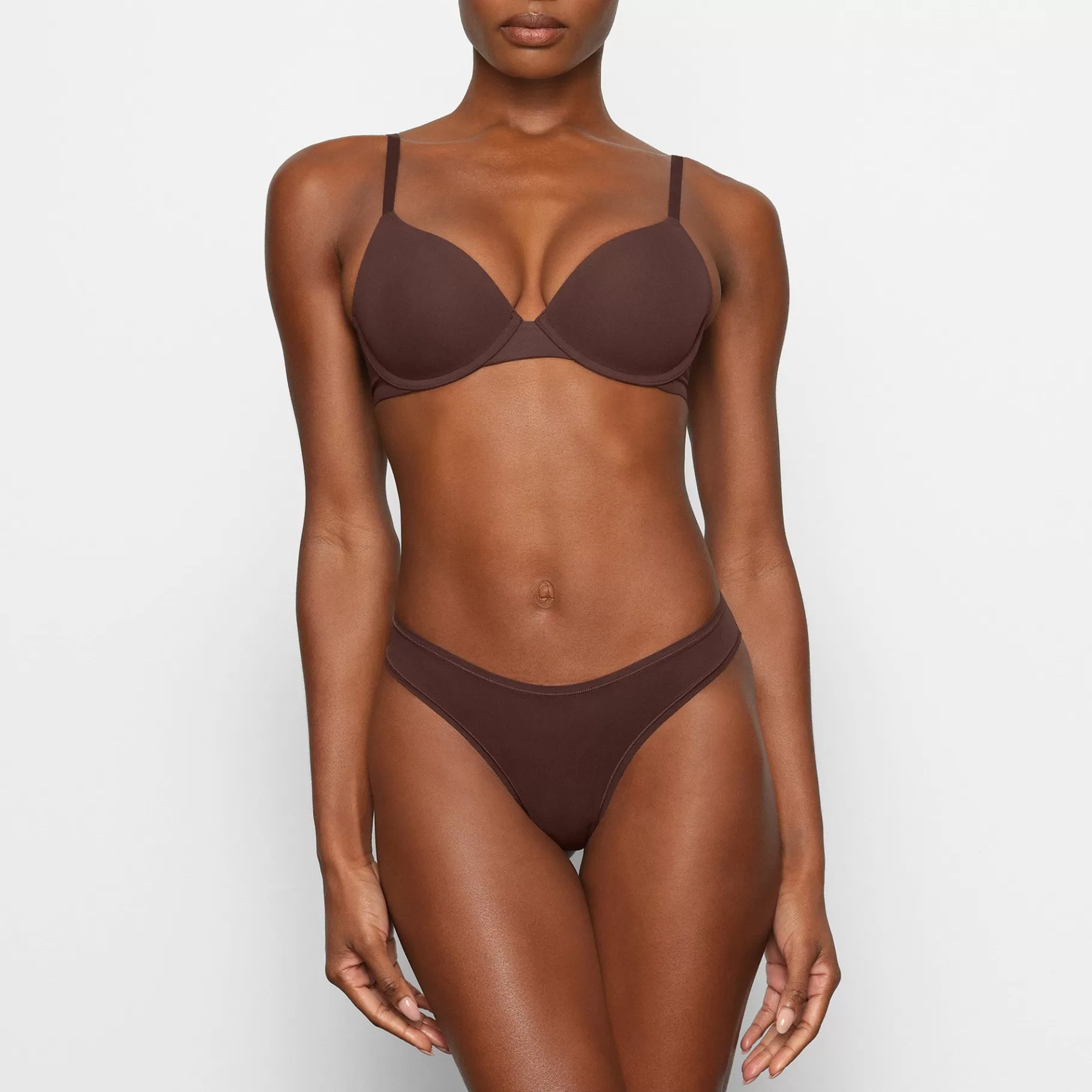 Skims fits everybody*FITS EVERYBODY T-SHIRT BRA | COCOA