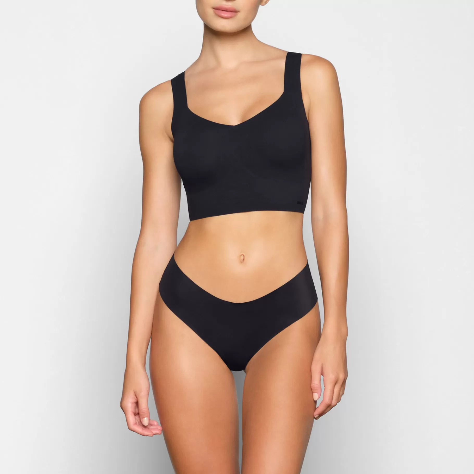 Skims plunge*NAKED PLUNGE LONGLINE BRALETTE | ONYX