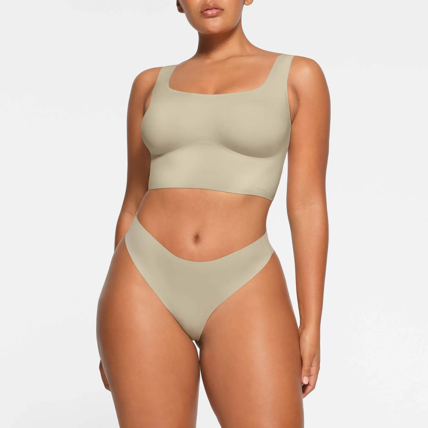 Skims for you*NAKED SCOOP LONGLINE BRALETTE | TALC