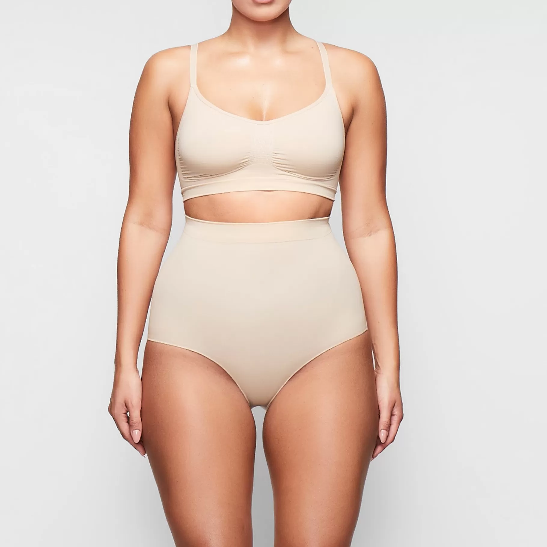 Skims seamless sculpt*SEAMLESS SCULPT BRALETTE | CLAY