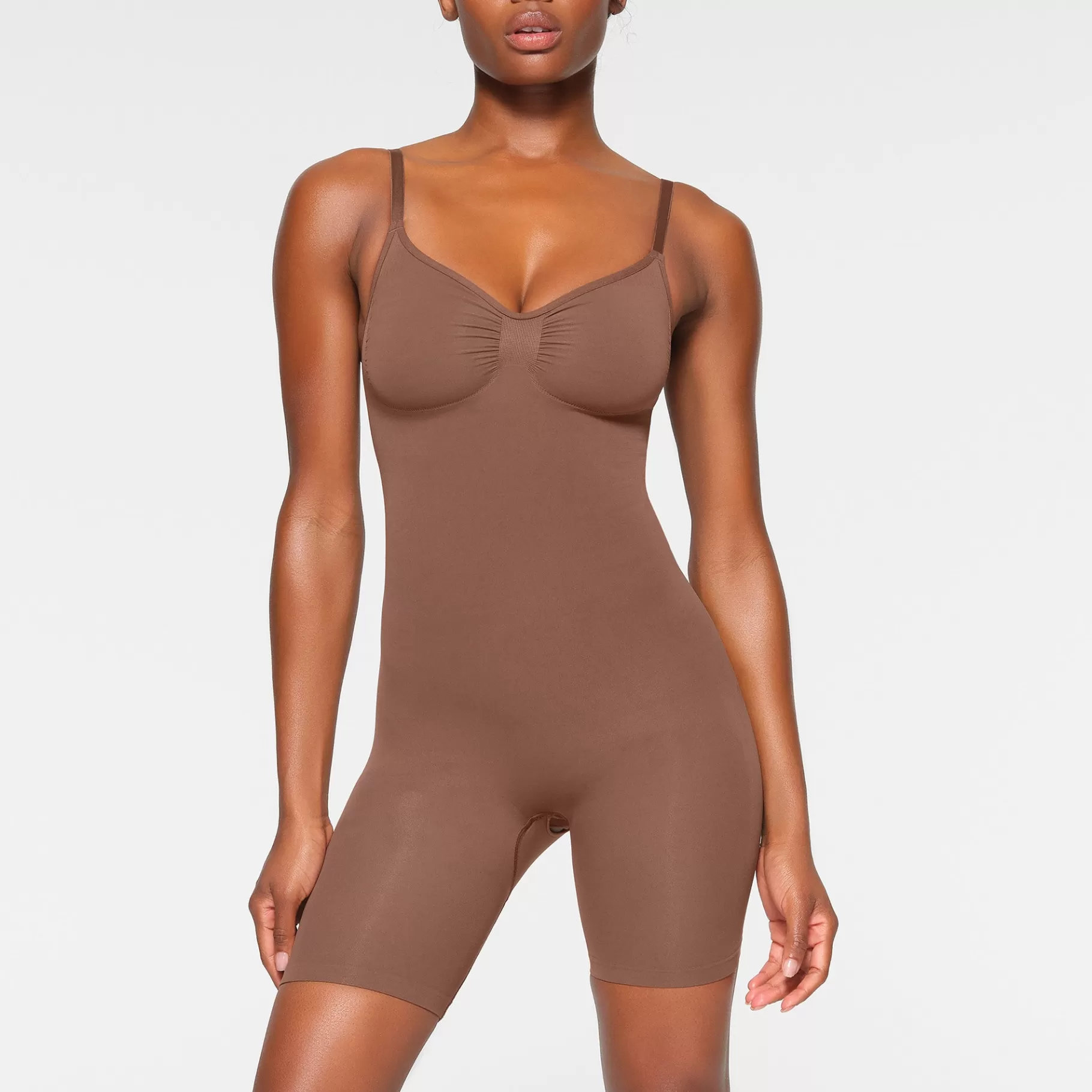 Skims seamless sculpt*SEAMLESS SCULPT MID THIGH BODYSUIT | JASPER