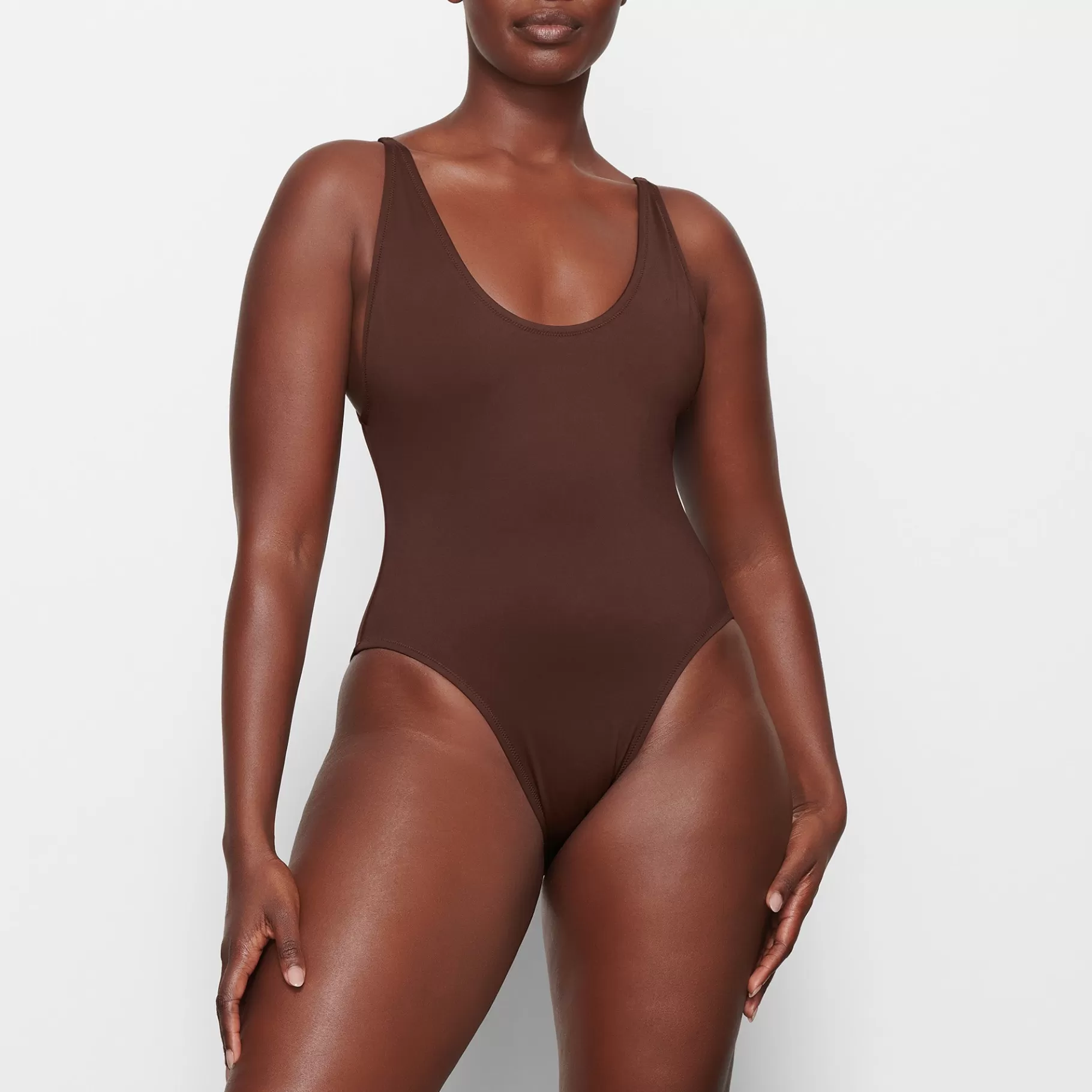 Skims swim*SIGNATURE SWIM SCOOP NECK ONE PIECE | COCOA