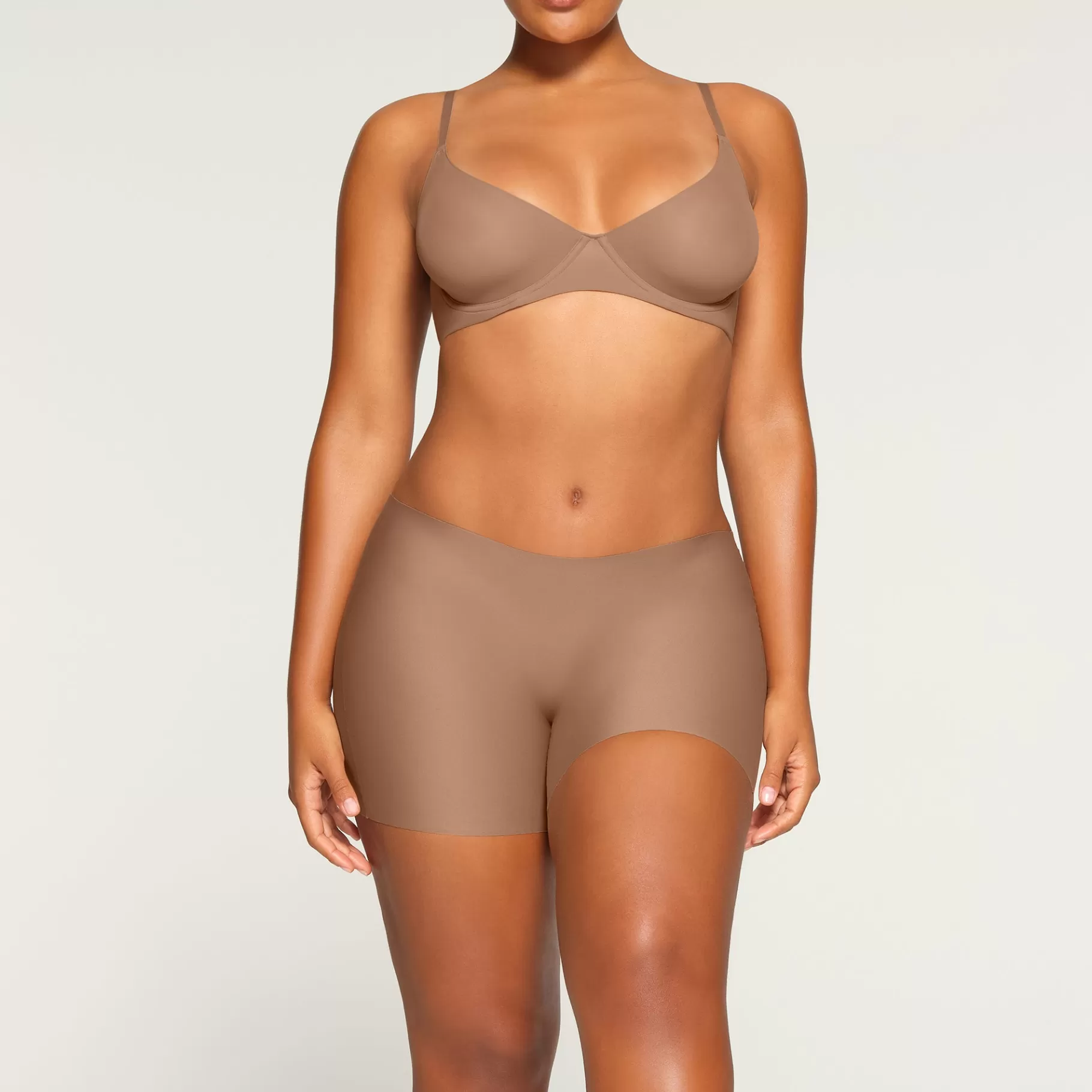 Skims shapewear shorts & leggings* BODY LOW RISE SHORT | SIENNA