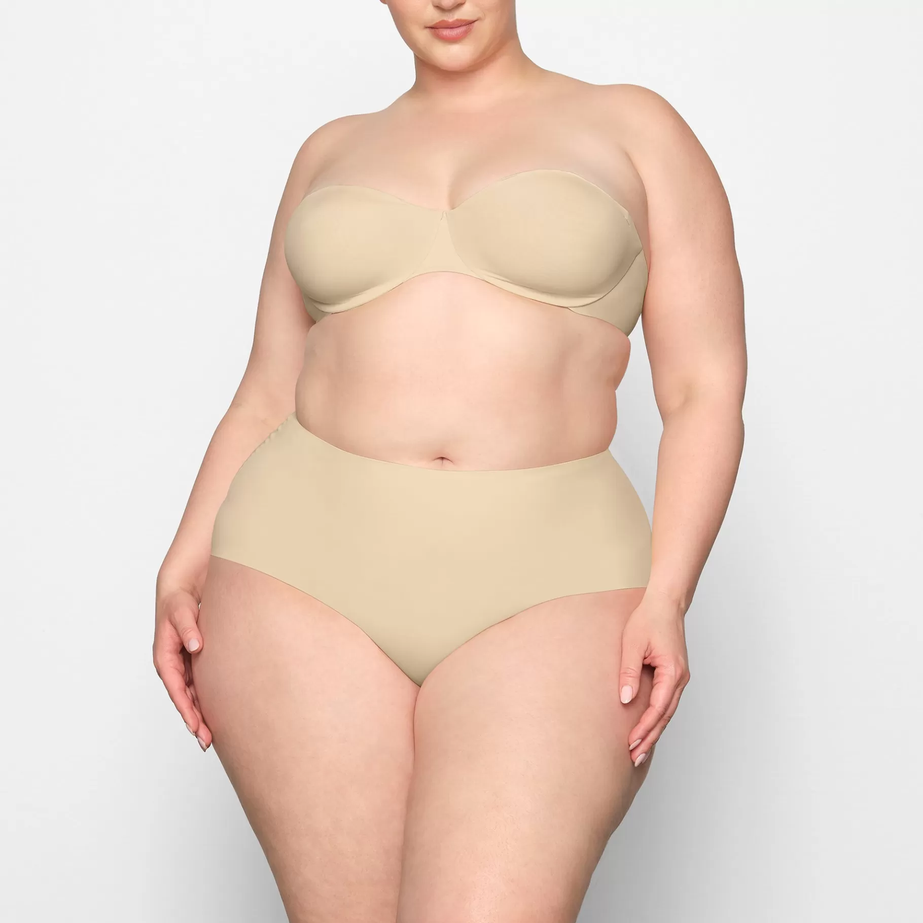 Skims briefs*SMOOTHING INTIMATES HIGH-WAISTED BRIEF | SAND