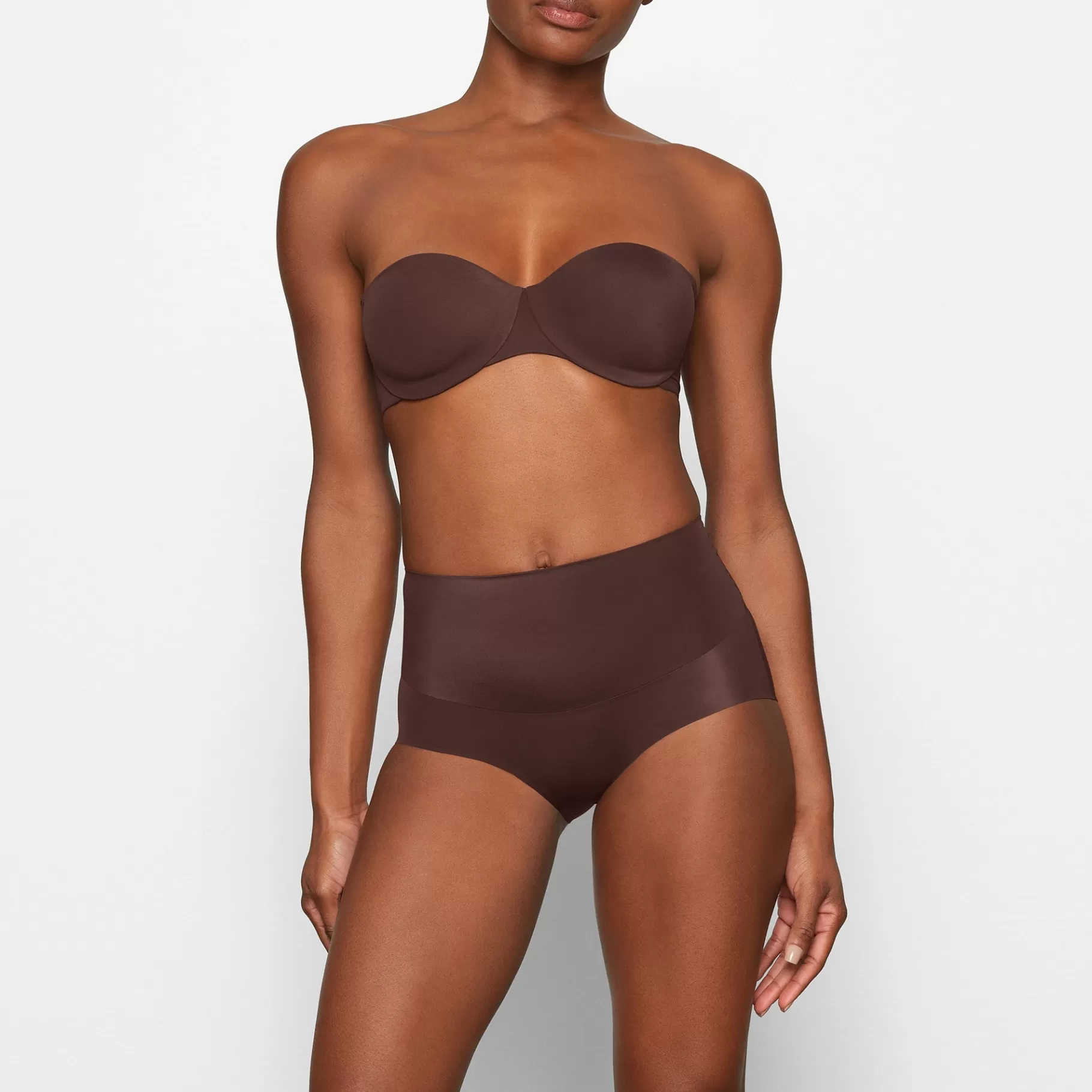 Skims unlined*SMOOTHING INTIMATES UNLINED STRAPLESS BRA | COCOA