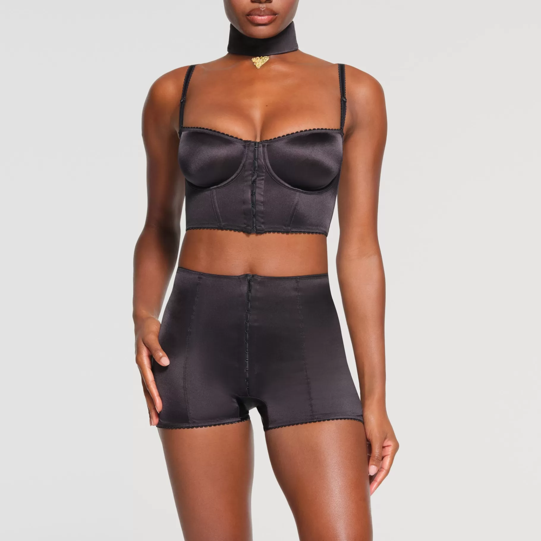 Skims *STRETCH SATIN PENDANT CROPPED CORSET | ONYX