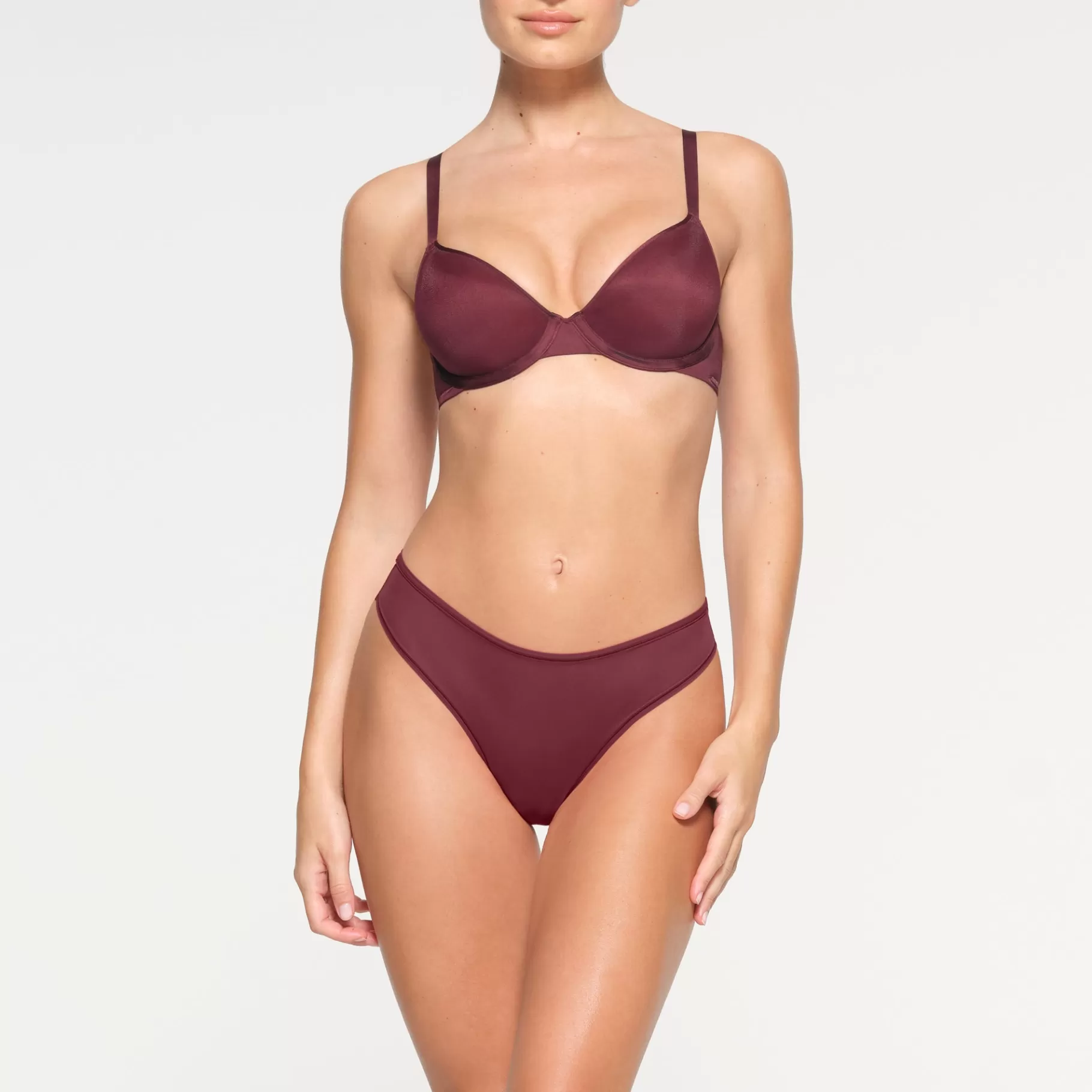 Skims lightly lined*WEIGHTLESS DEMI BRA | WINE