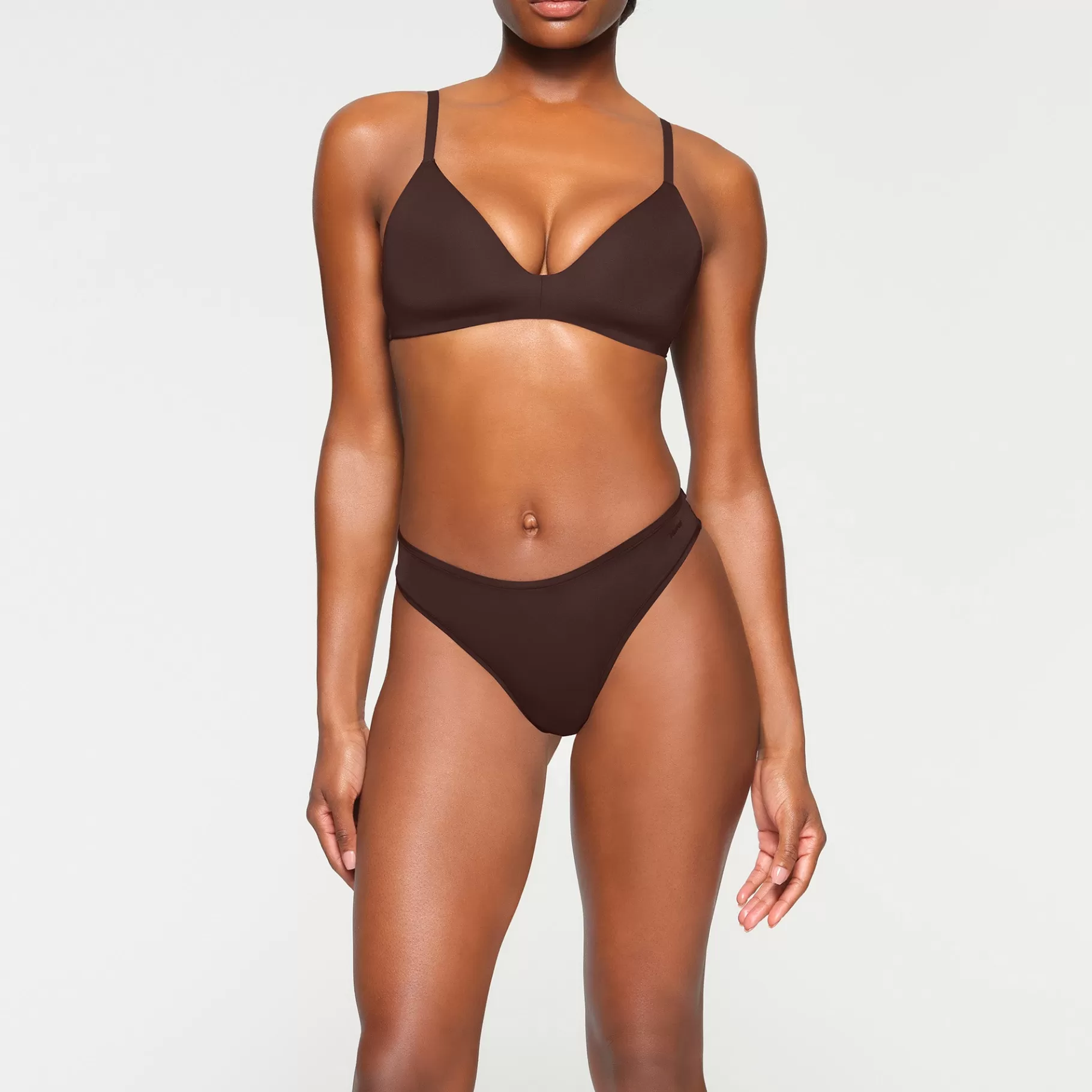 Skims lightly lined*WIRELESS FORM T-SHIRT DEMI BRA | ESPRESSO